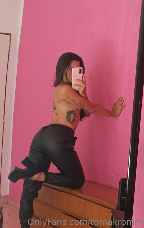 romakromm star érotique archive