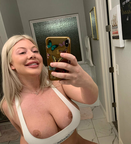 austynmonroe haut de star du porno img