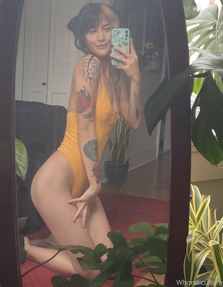 whoreticulture actrice adulte archive