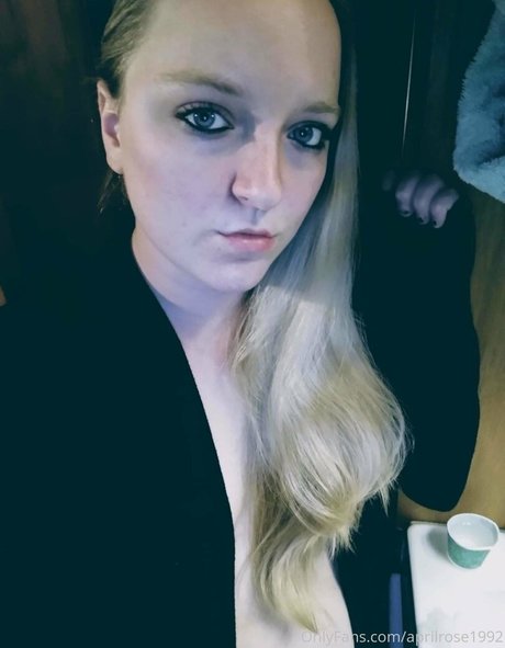 aprilrose1992 xxx star du porno des photos