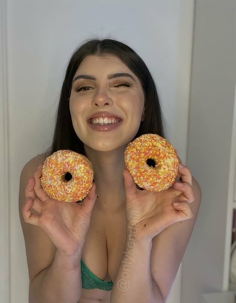 averywestvip modèle exclusif photos