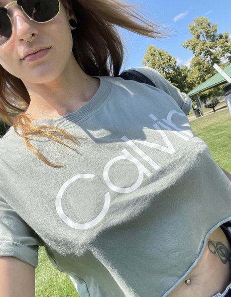 erintakesrequests star du porno de haute qualité des photos