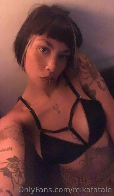 mikafatale modèle joli galeries