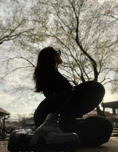 divinesugarandspice actrice hd archive