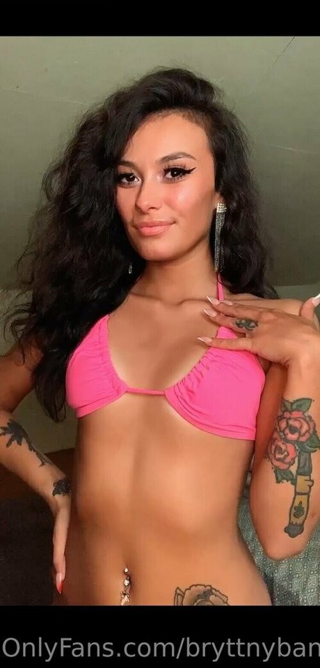 tatouages ​​blonds onlyfans art parfait des photos