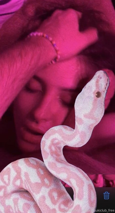 onlysukiclub free modèle hd img