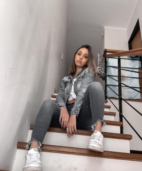 agusdigri modèle porno image