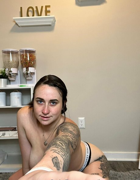 Babyshay16 jolie star du porno image