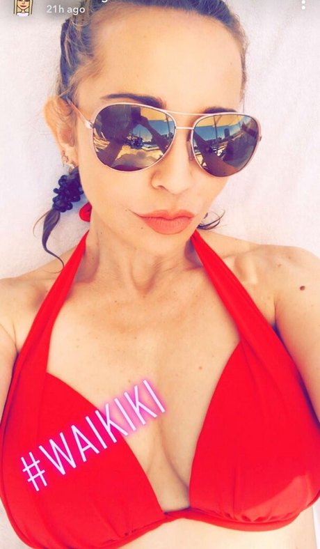 Tara Strong modèle magnifique collection