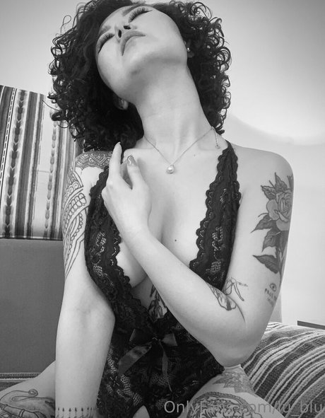 Lu Blu étoile adulte archive