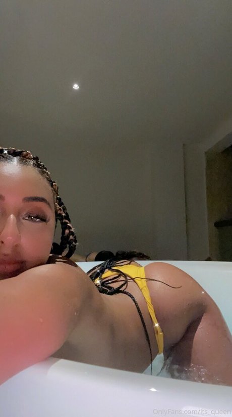 trio sous la douche onlyfans sexe érotique images