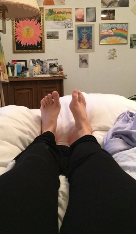 emis18now star érotique photos