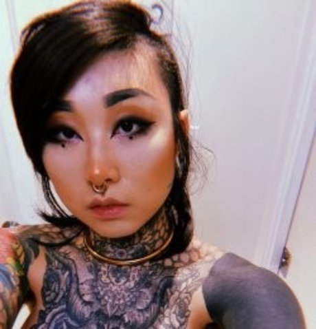 Sif Blvck star du porno parfaite archive