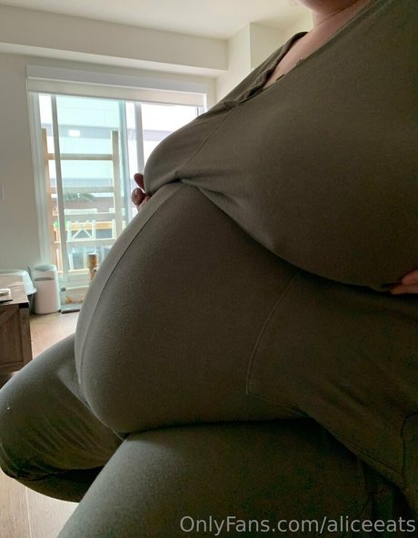 aliceeats modèle artistique archive