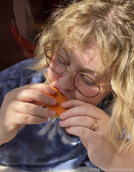 aliceeats modèle joli des photos