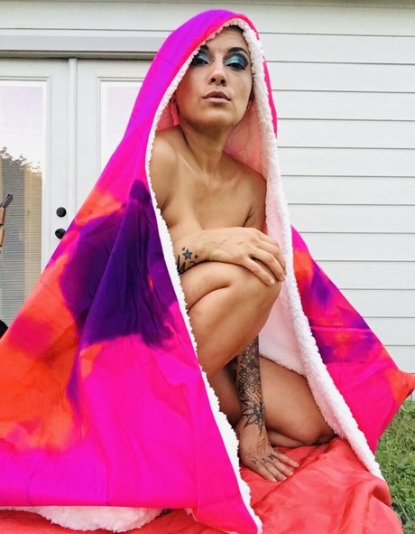 Naked Intelligence star du porno parfaite des photos