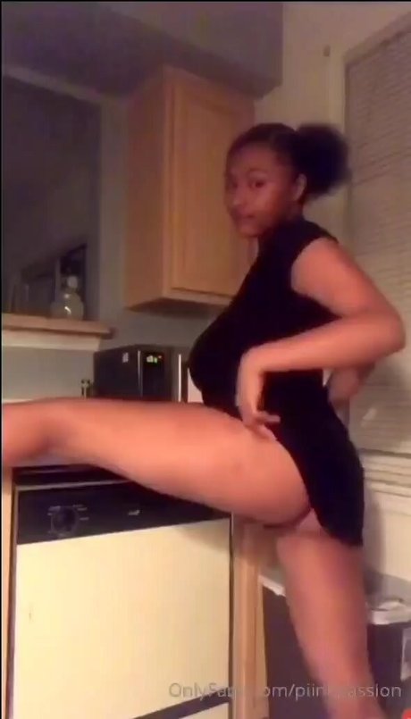 TheyLoveBadu modèle exclusif archive