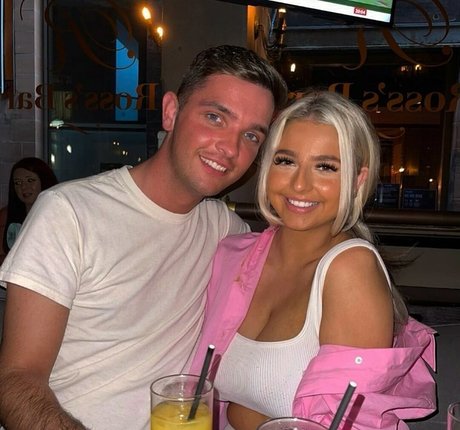 asiatique gratuit onlyfans haut gratuit img