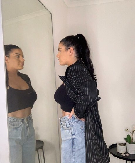 Jesy Lee étoile chaude img