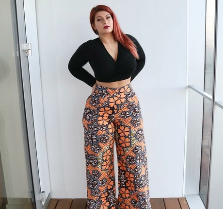 Ioana Chira modèle sexy des photos