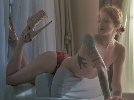 Zeynep Renda modèle hd photo