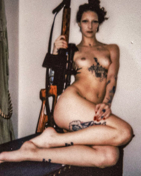 Zeynep Renda star du porno parfaite images