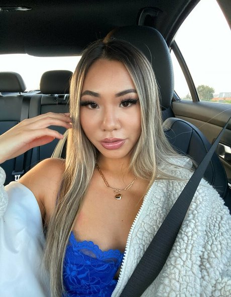 Elizaachar belle star du porno galerie