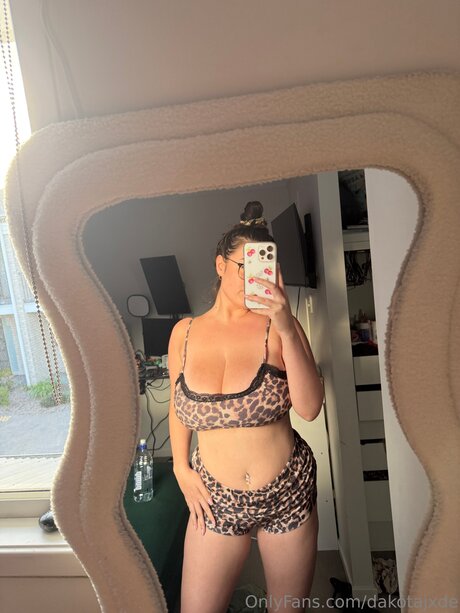 DakotaJxde modèle meilleur galeries