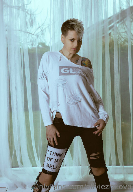 oliviezizkova étoile hd archive