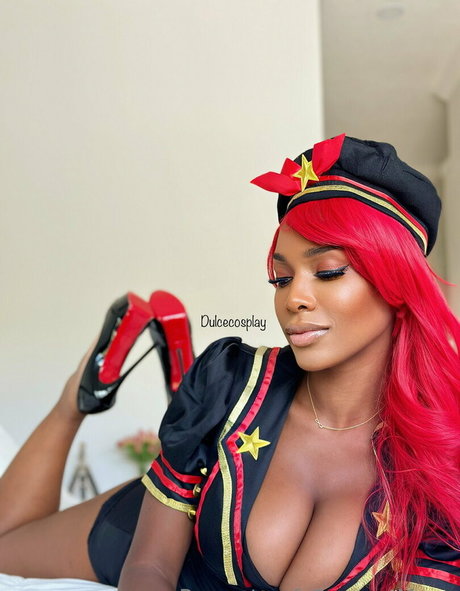 dulcecosplay modèle de haute qualité img