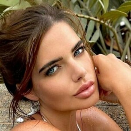 rousse solo onlyfans beaux nus img