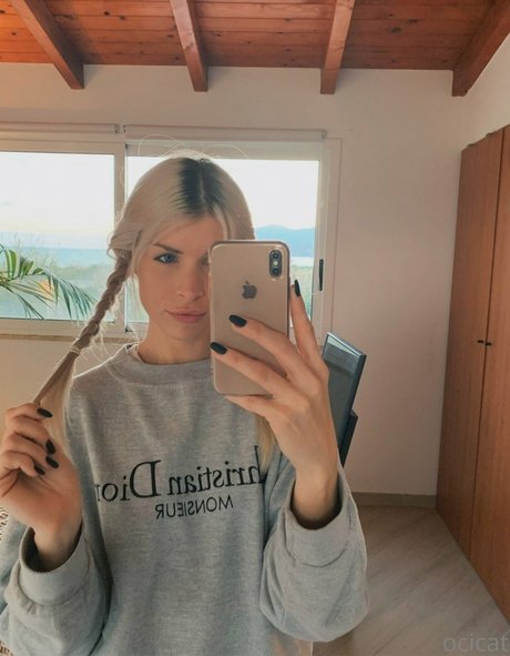 Ocicat étoile nue galerie