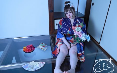 Umi Mitoma star du porno nue img