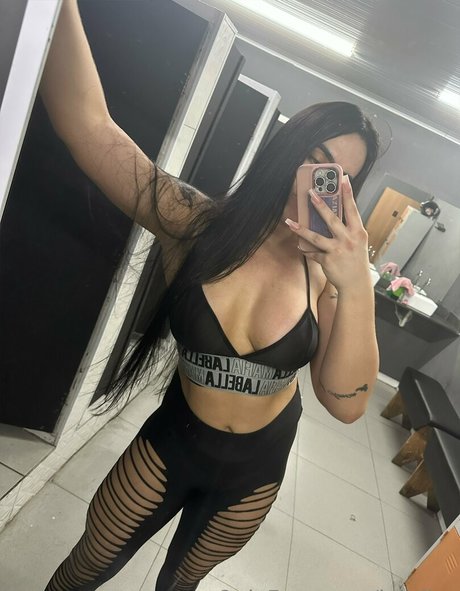 luhdias modèle gratuit des photos