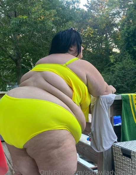 hippies uniquementfans art sexy photo