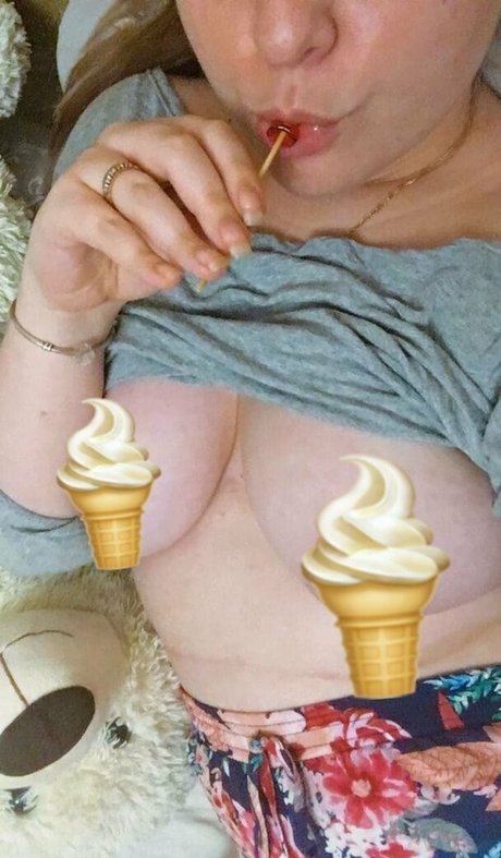 lissasweet actrice nue photo