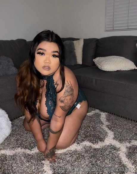 babymazex modèle joli photo