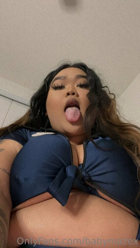 babymazex modèle nu photo