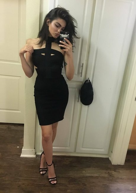 autumngravesz art modèle images