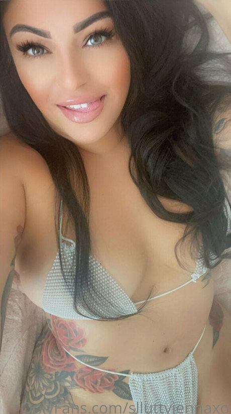 thick jennakumz actrice de grande qualité des photos