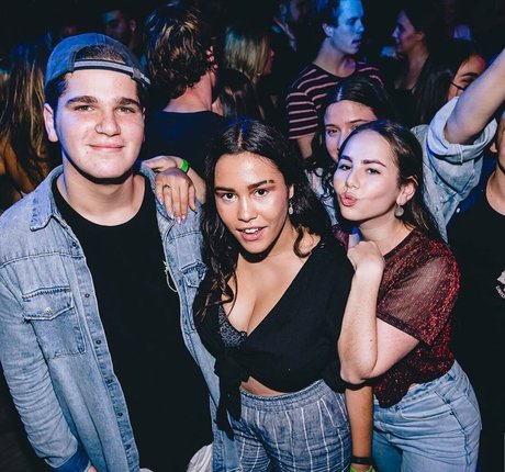 Lotti Loka étoile adulte img