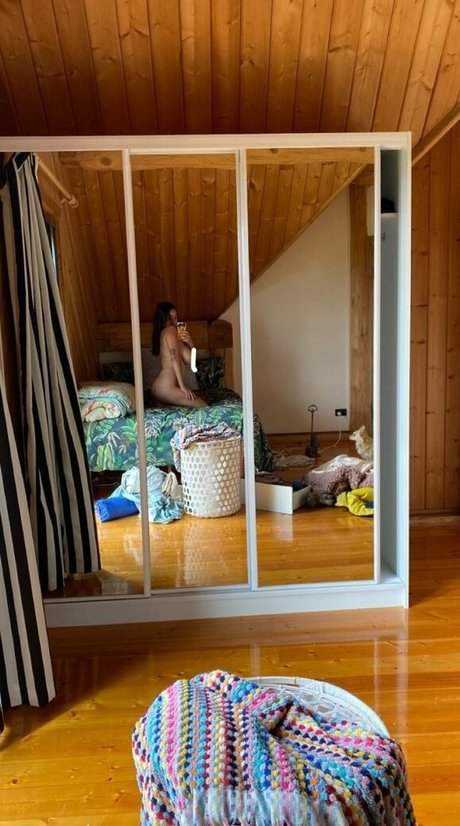 Lotti Loka étoile de haute qualité photo