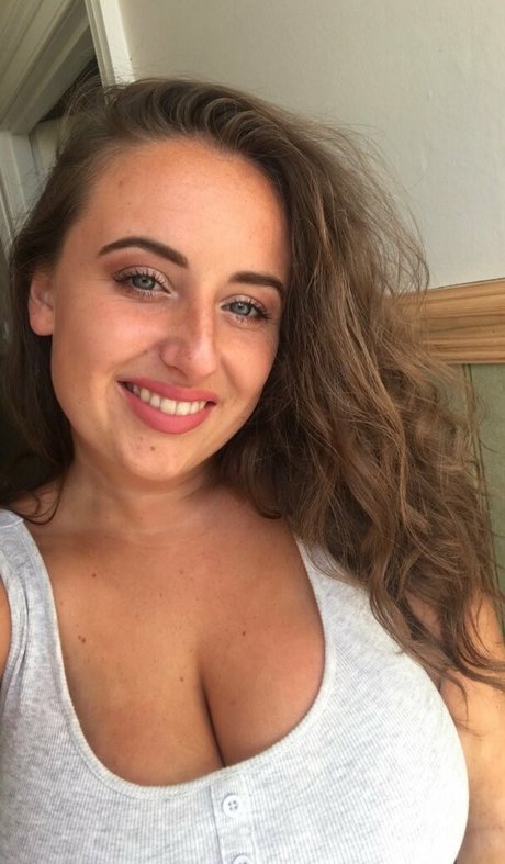 Tiffany Harrison star du porno exclusive des photos