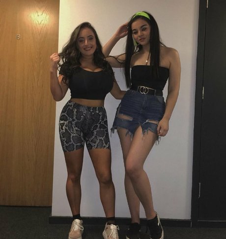 Tiffany Harrison meilleure étoile galeries