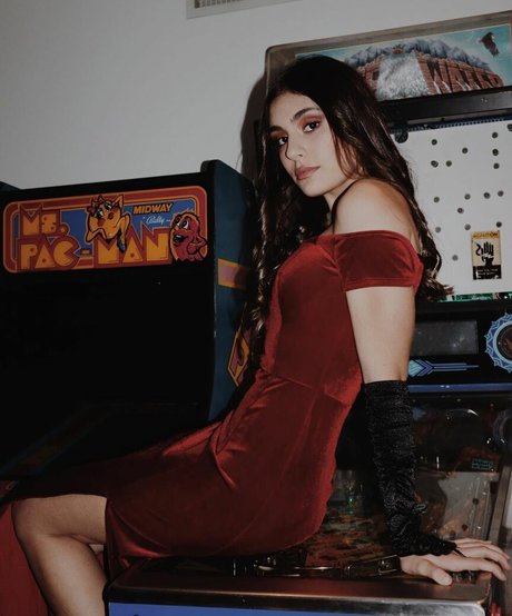 Yasmeen Fletcher sexe star collection