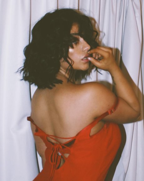 Paige Mary Grace étoile parfaite galeries