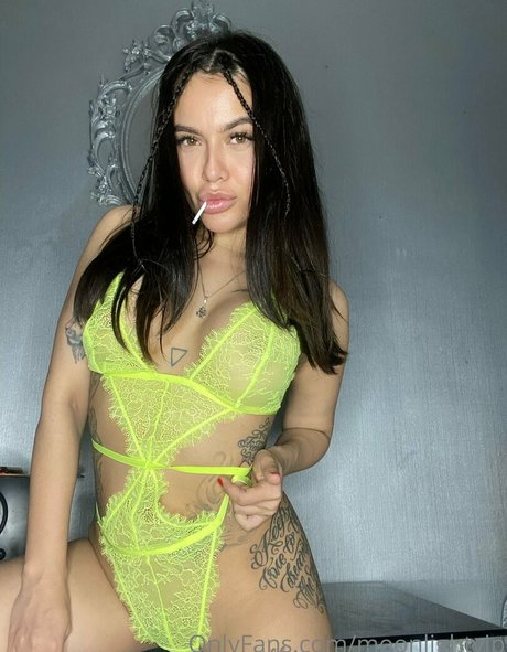 moonlightvip modèle de sexe image