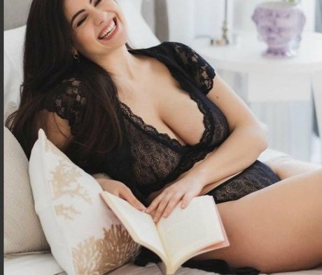 Paola Torrente actrice de nus collection