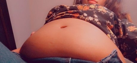 ellaeating actrice exclusive des photos