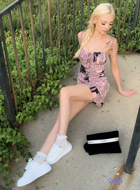 milf aux cheveux noirs onlyfans érotique de haute qualité galerie